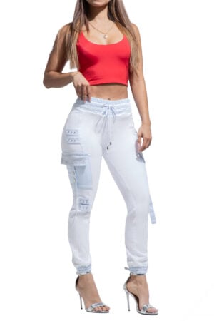 JEANS LEVANTA COLA BLANCO CON AZUL TIPO JOGGER BOLSILLOS CARGO CON PEDRERIA – 71270