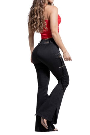JEANS COLOR NEGRO BOLSILLOS CARGO BOTA ANCHA CON HERRAJES- 64557