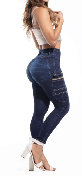 JEANS LEVANTA COLA AZUL OSCURO CON PEDRERIA CORTES Y DISEÑO EN  LATERALES – 64363