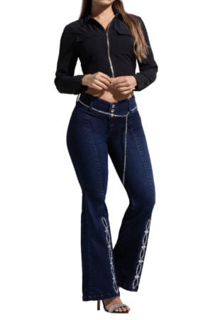 JEANS LEVANTA COLA AZUL OSCURO CON PEDRERIA BOTA CAMPANA  – 71310