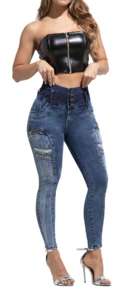 JEANS LEVANTA COLA AZUL OSCURO JASPEADO CON PEDRERIA BOTA SKINNY – 64462