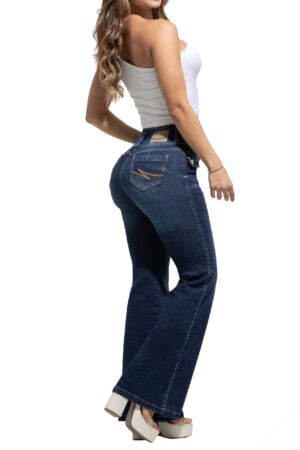 JEANS AZUL MEDIO CON BOLSILLOS FUNCIONALES CORTES EN PIERNA BOTA ANCHA – 50520
