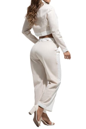 SET CHAQUETA + PANTALON TELA BORDADA TONO A TONO COLOR MARFIL BOTA ANCHA – 80795